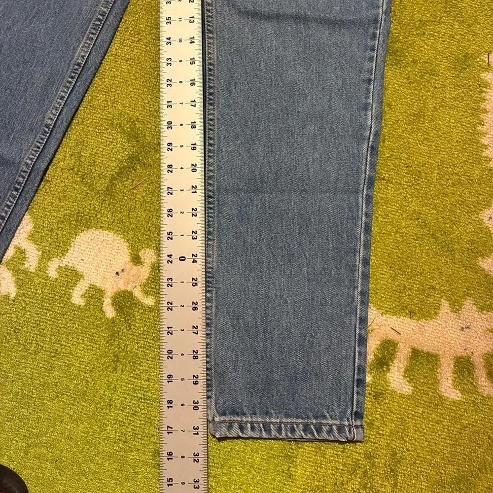 Vintage Levis 512 Slim Taper Light Wash Jeans 30x31 Blue Y2K Retro Denim